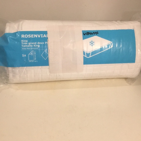King Size Mattress protector. Brand New - Picture 1 of 4